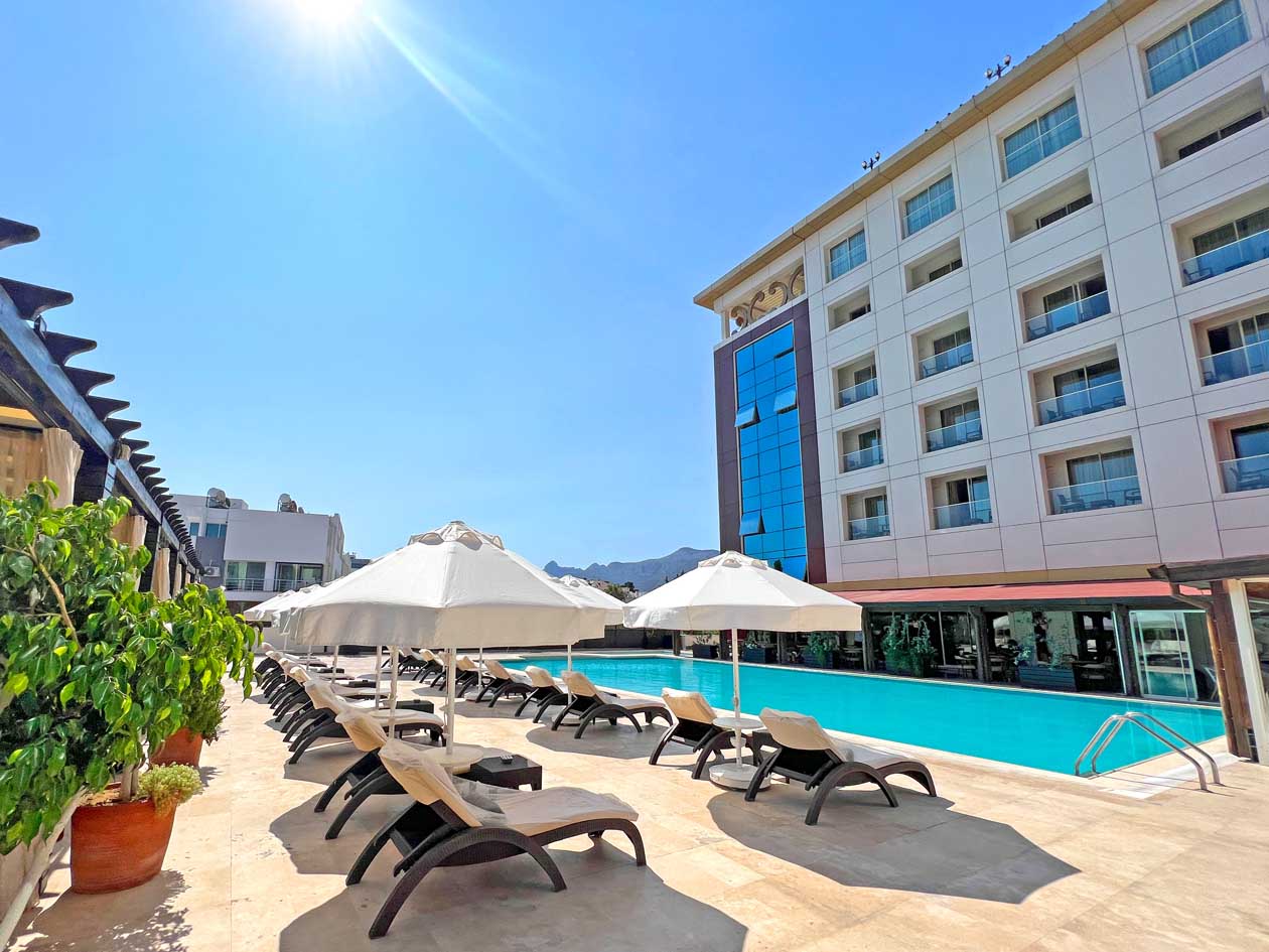 grand pasha sunbeds kyrenia