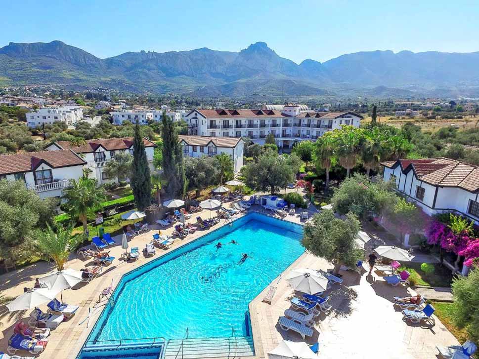 ship inn hotel pool view