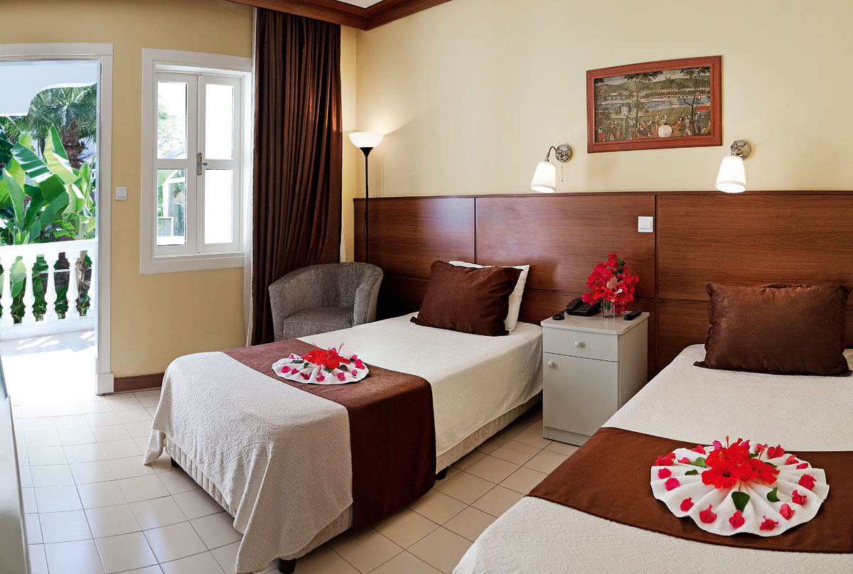 cheap resort hotels to Spend holiday with family