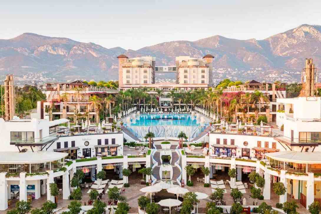 cratos premium hotel overview